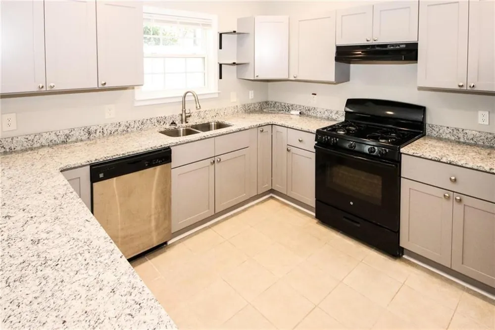 170 Windcroft Lane Acworth, GA 30101