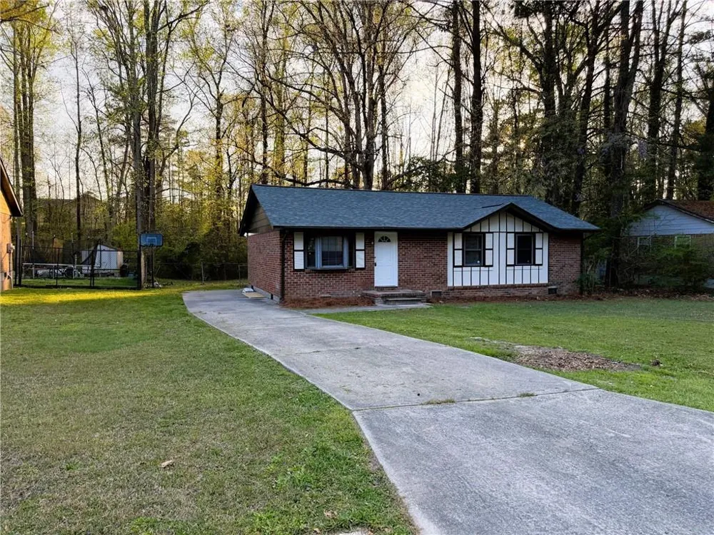 1345 Labelle Street Jonesboro, GA 30238