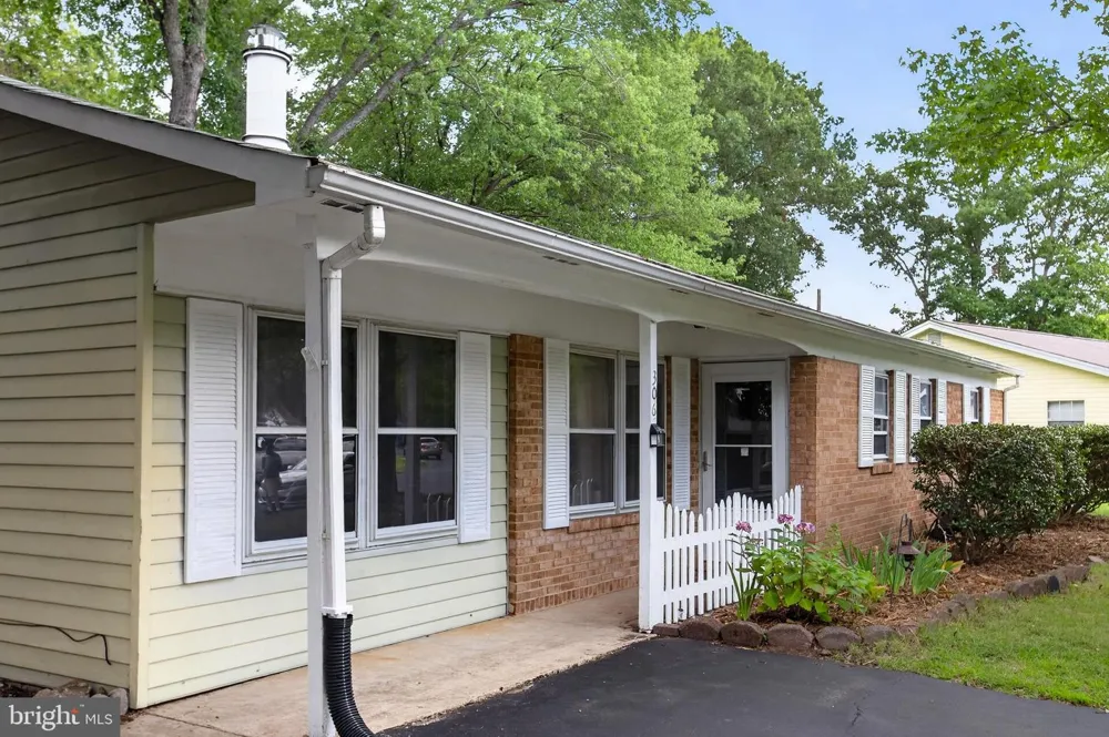 306 TOMPKINS LANE Waldorf, MD 20602
