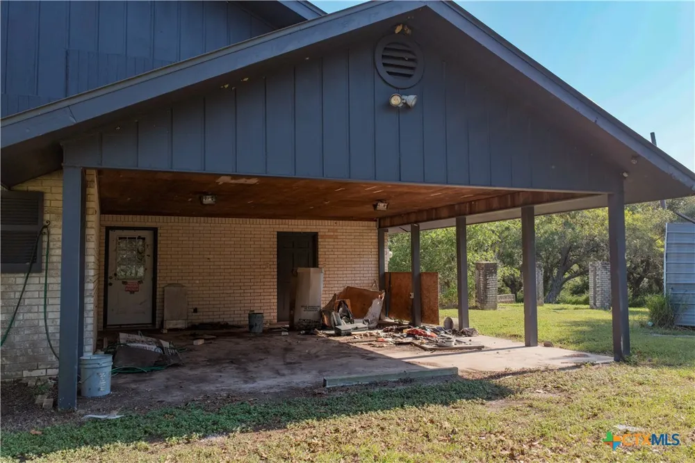 292 Fm 136 Woodsboro, TX 78393
