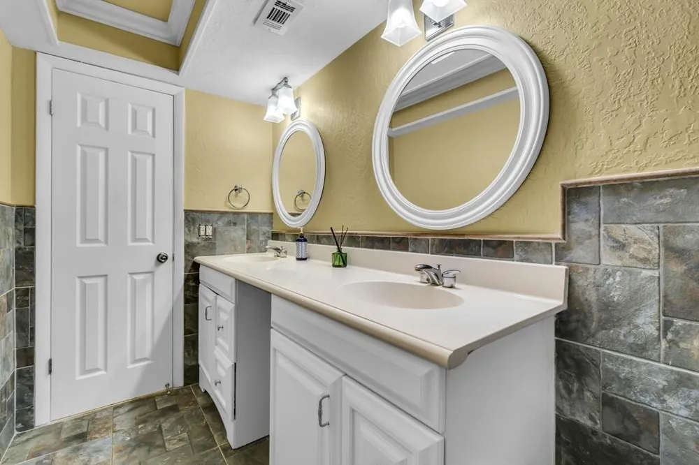 7461 NW 35th Street Lauderhill, FL 33319