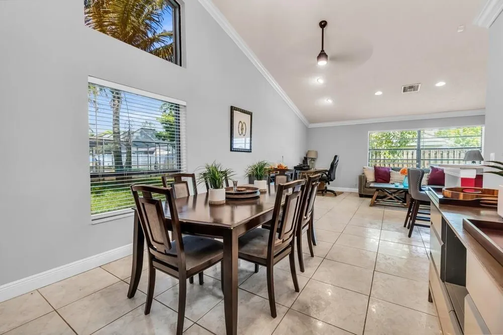 7461 NW 35th Street Lauderhill, FL 33319