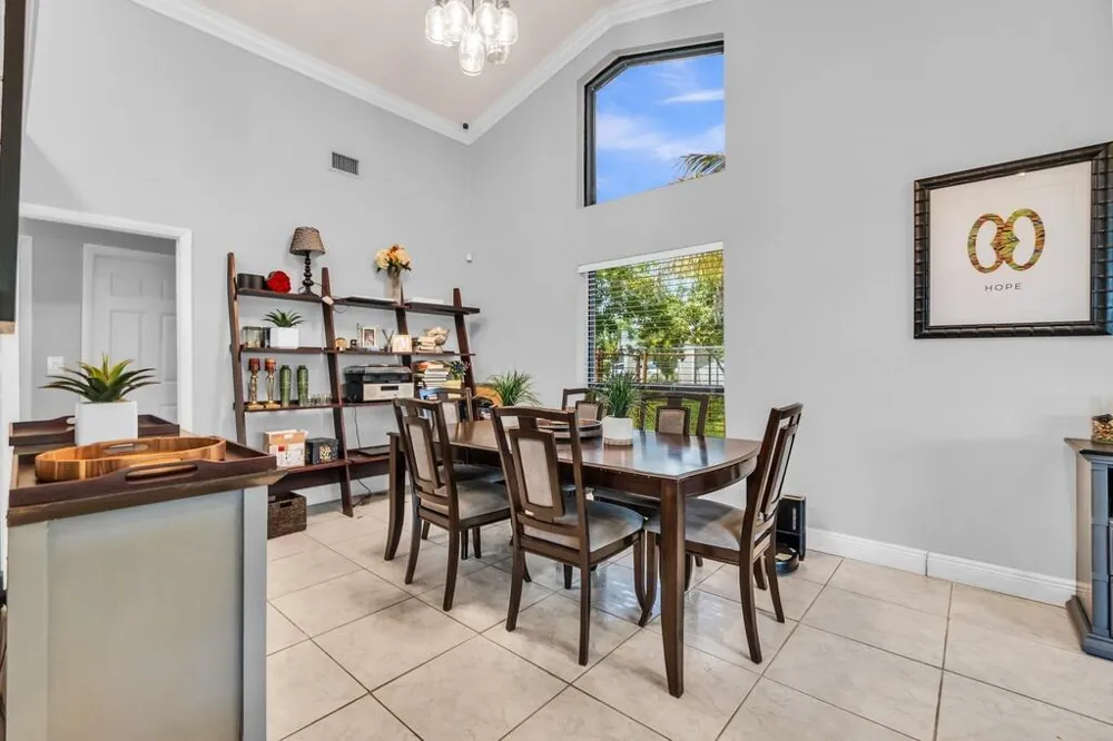 7461 NW 35th Street Lauderhill, FL 33319