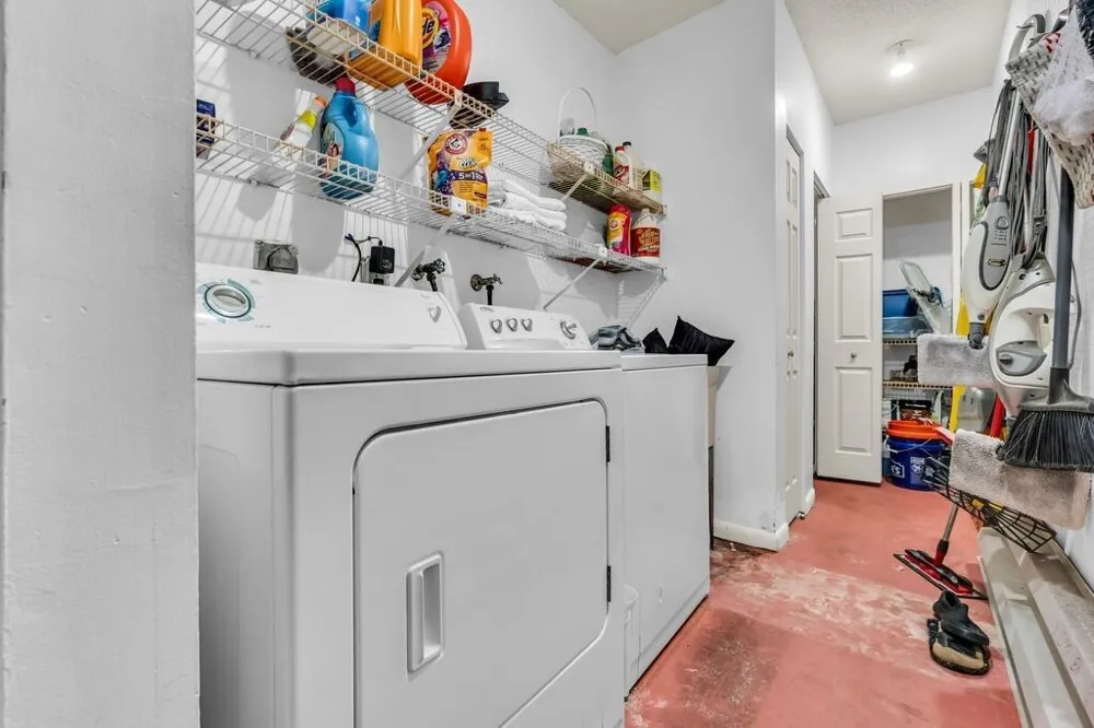 7461 NW 35th Street Lauderhill, FL 33319