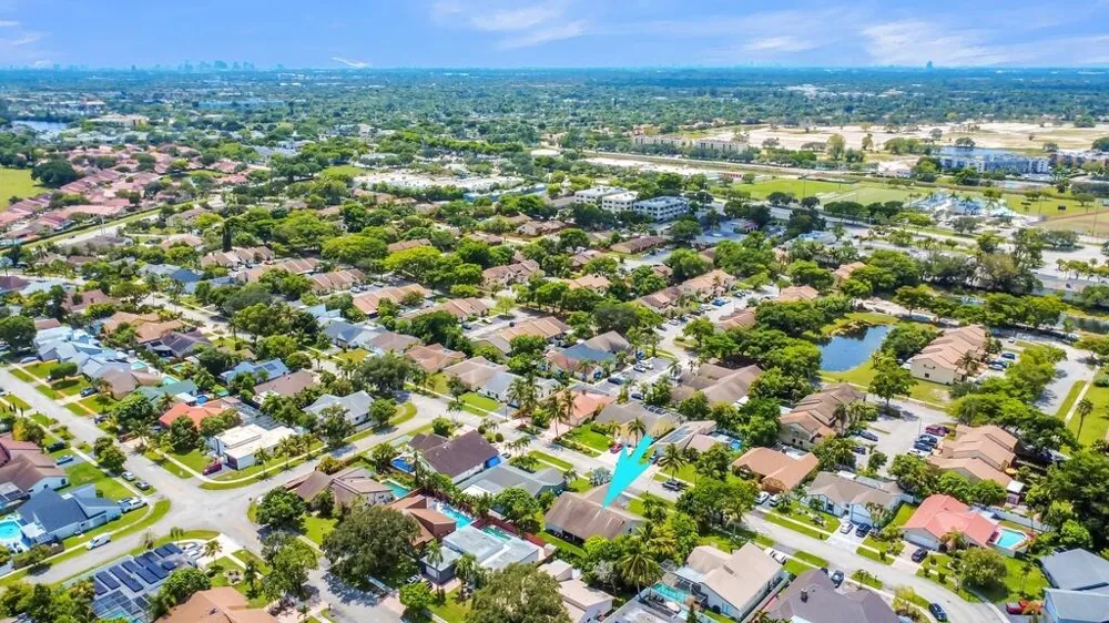 7461 NW 35th Street Lauderhill, FL 33319