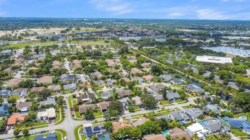 7461 NW 35th Street Lauderhill, FL 33319