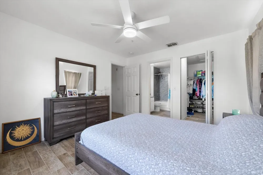 8933 MANOR LOOP #204 Lakewood Ranch, FL 34202