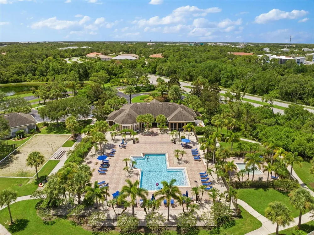 8933 MANOR LOOP #204 Lakewood Ranch, FL 34202