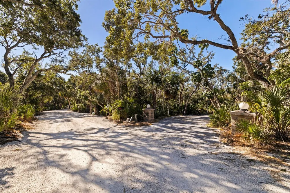 2000 BAYVIEW DRIVE Tierra Verde, FL 33715
