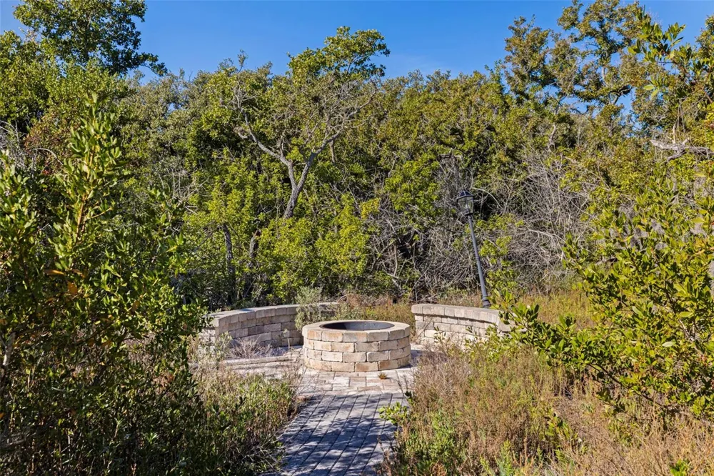 2000 BAYVIEW DRIVE Tierra Verde, FL 33715