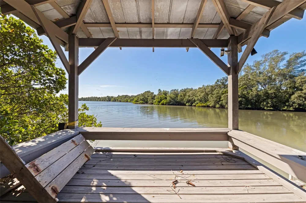 2000 BAYVIEW DRIVE Tierra Verde, FL 33715