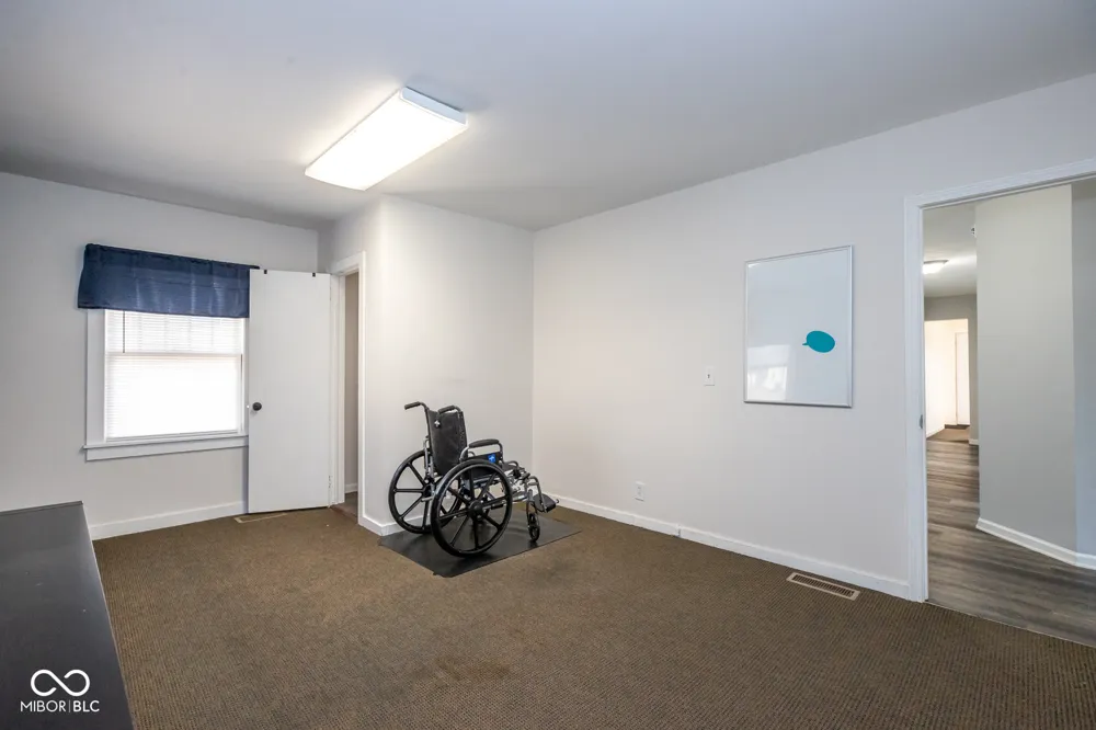 417 W 38th Street Anderson, IN 46013