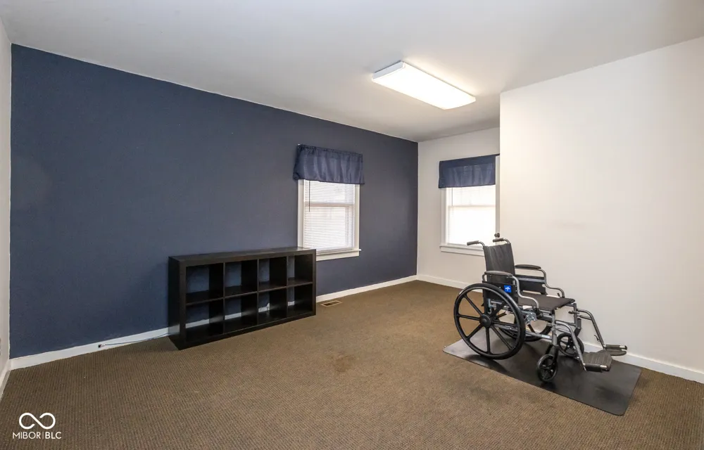 417 W 38th Street Anderson, IN 46013