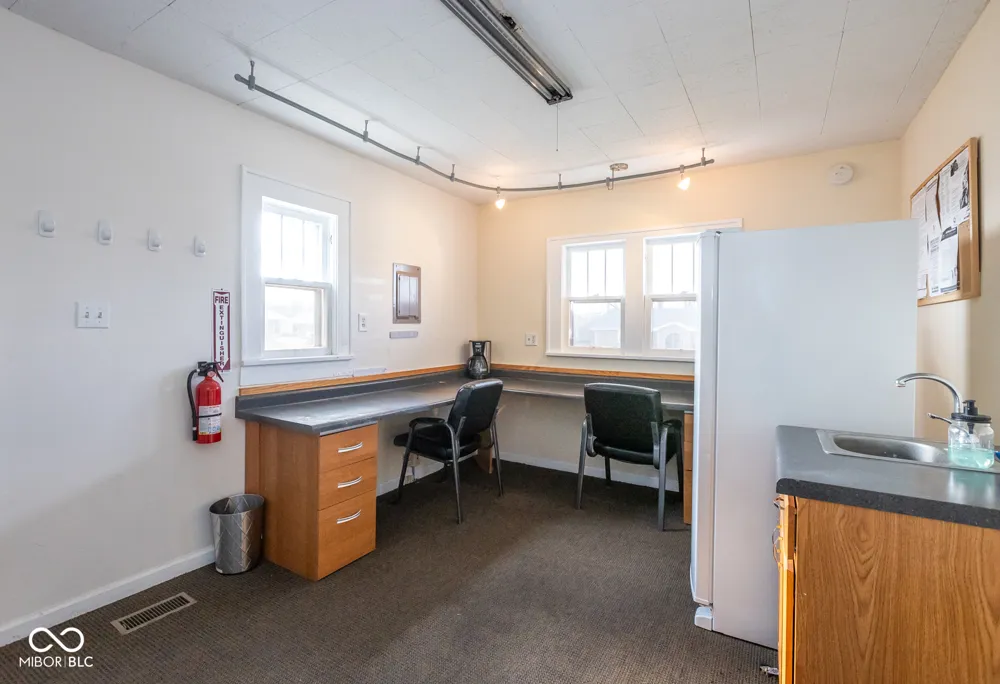417 W 38th Street Anderson, IN 46013