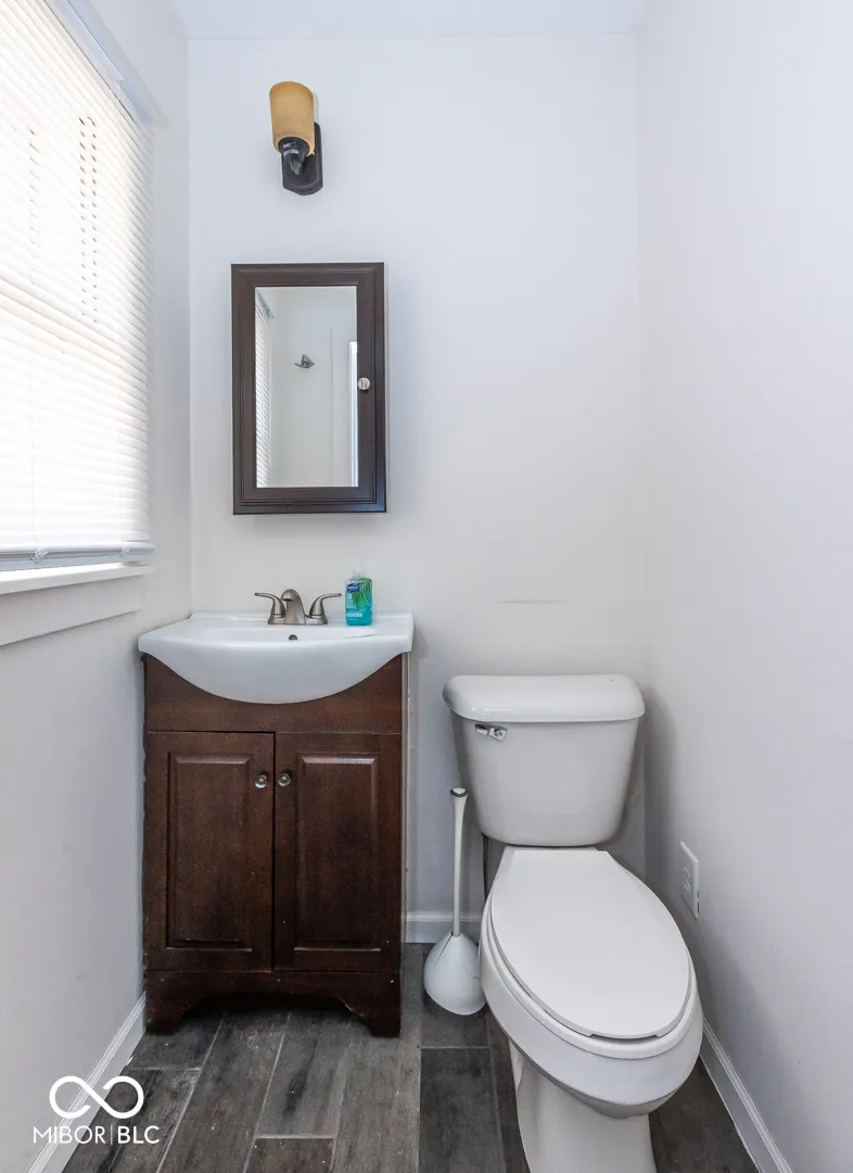 417 W 38th Street Anderson, IN 46013