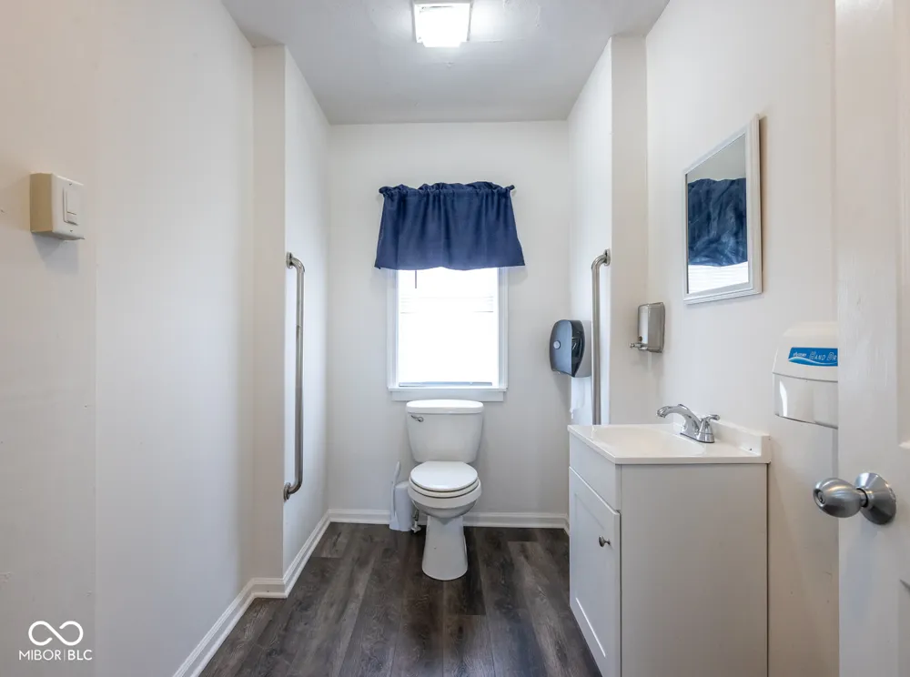 417 W 38th Street Anderson, IN 46013