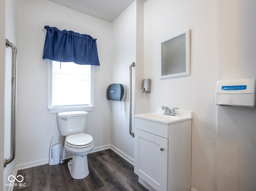 417 W 38th Street Anderson, IN 46013
