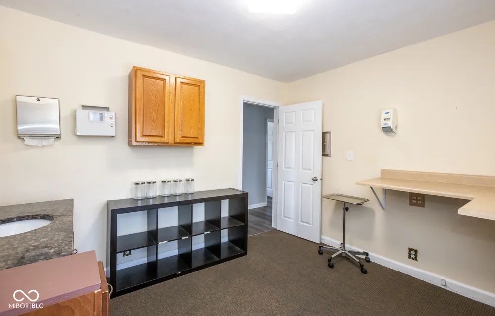 417 W 38th Street Anderson, IN 46013
