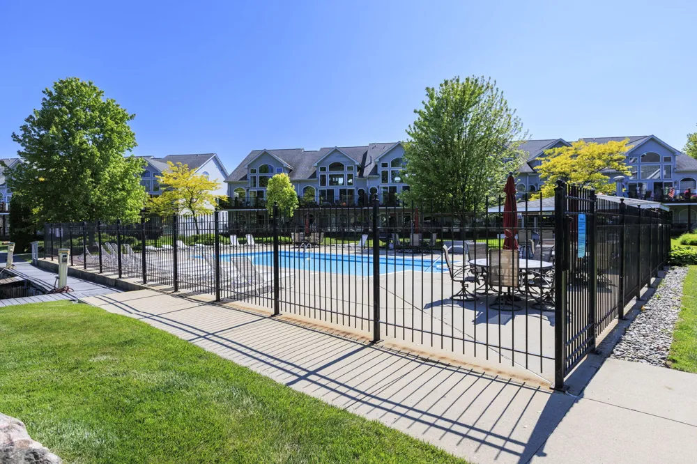 37868 Jefferson Avenue Harrison Township, MI 48045