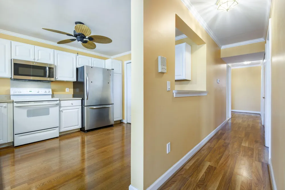 37868 Jefferson Avenue Harrison Township, MI 48045