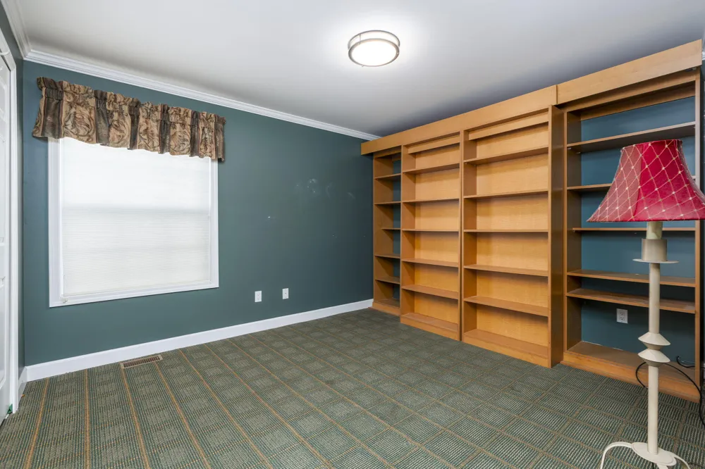 37868 Jefferson Avenue Harrison Township, MI 48045
