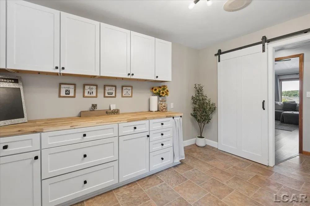 567 Pentecost Highway Franklin Township, MI 49265