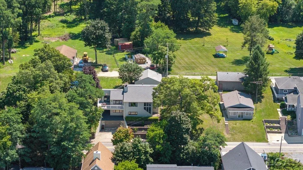 567 Pentecost Highway Franklin Township, MI 49265