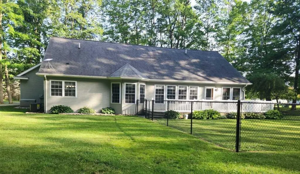 3250 Juniper Drive Surrey Township, MI 48622