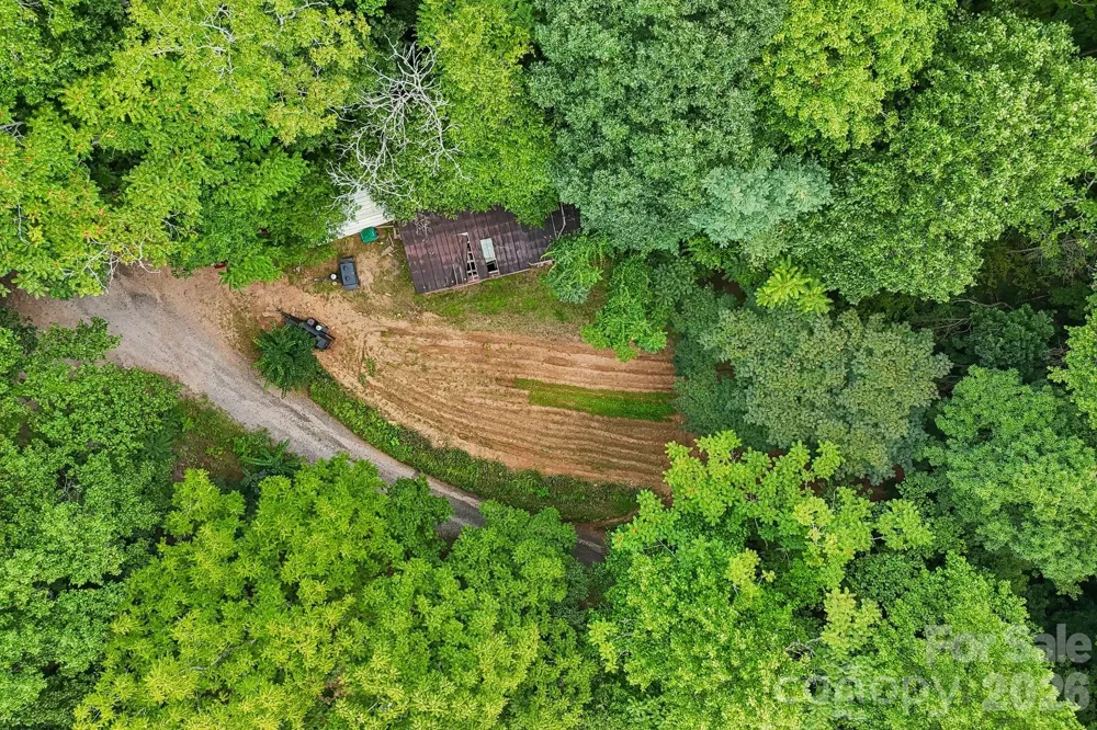 25 Viola Lane Swannanoa, NC 28778