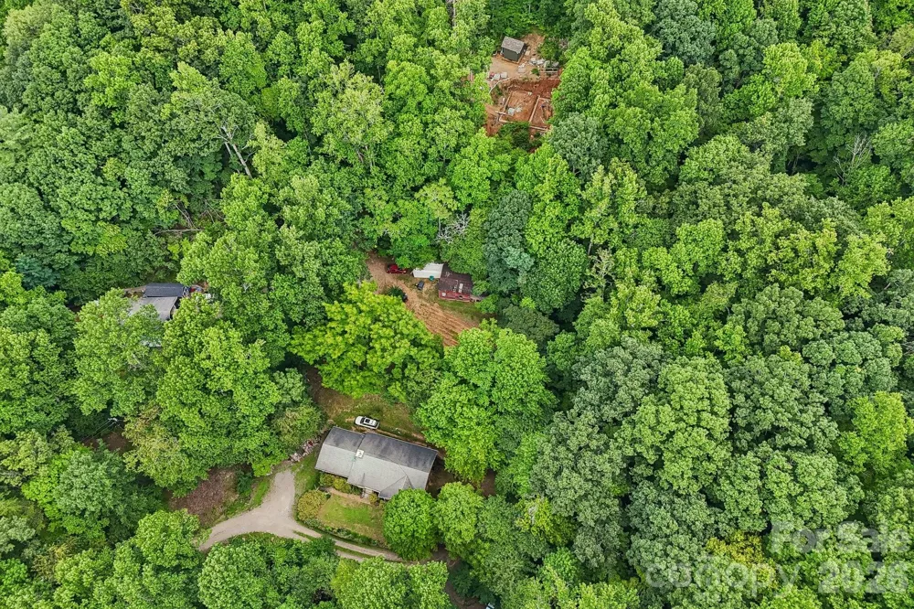 25 Viola Lane Swannanoa, NC 28778