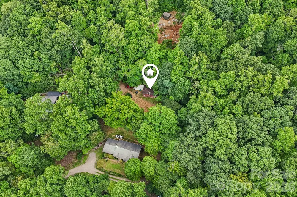 25 Viola Lane Swannanoa, NC 28778