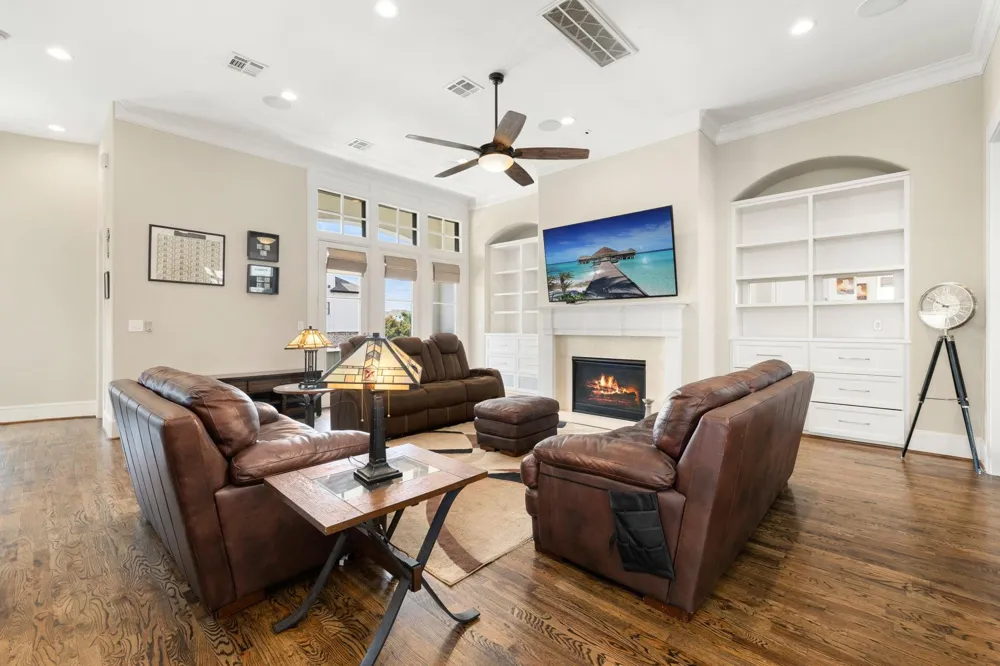 2716 Arabelle Street Houston, TX 77007