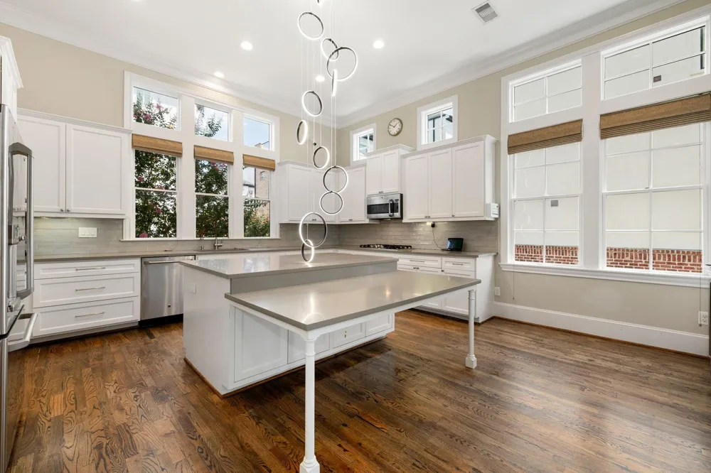 2716 Arabelle Street Houston, TX 77007