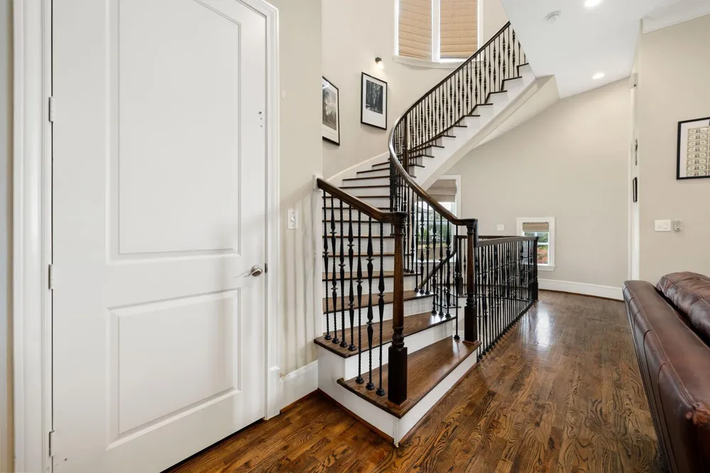 2716 Arabelle Street Houston, TX 77007