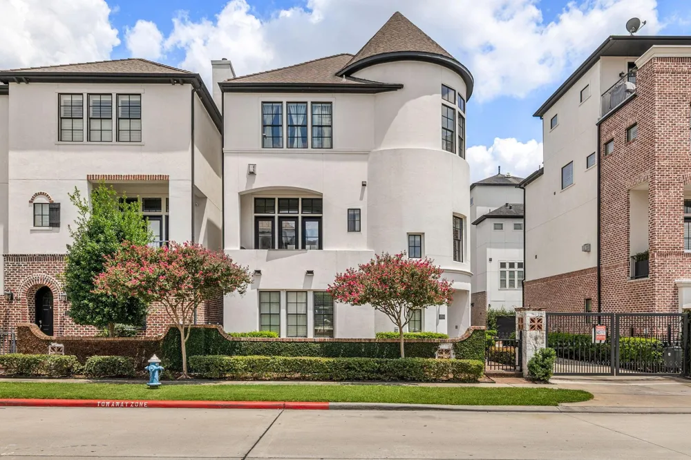 2716 Arabelle Street Houston, TX 77007