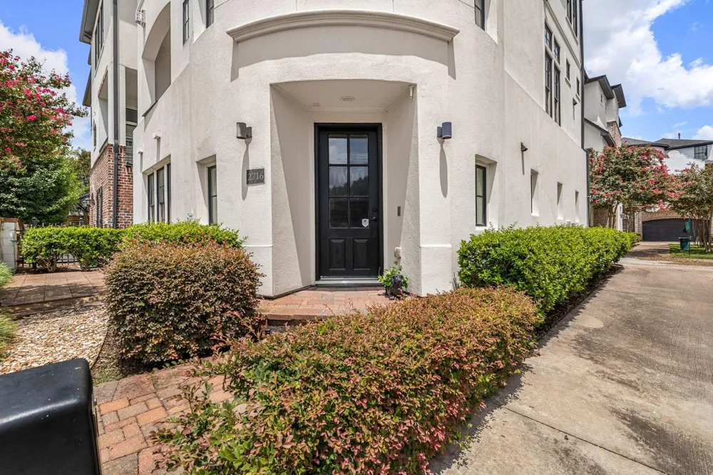 2716 Arabelle Street Houston, TX 77007