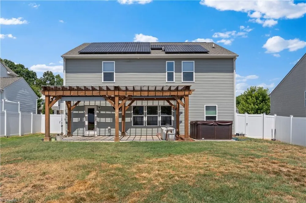 4074 Medina Court Pfafftown, NC 27040