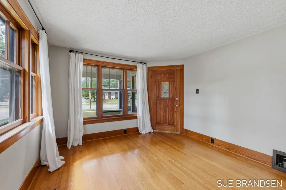 357 State Street Zeeland City, MI 49464