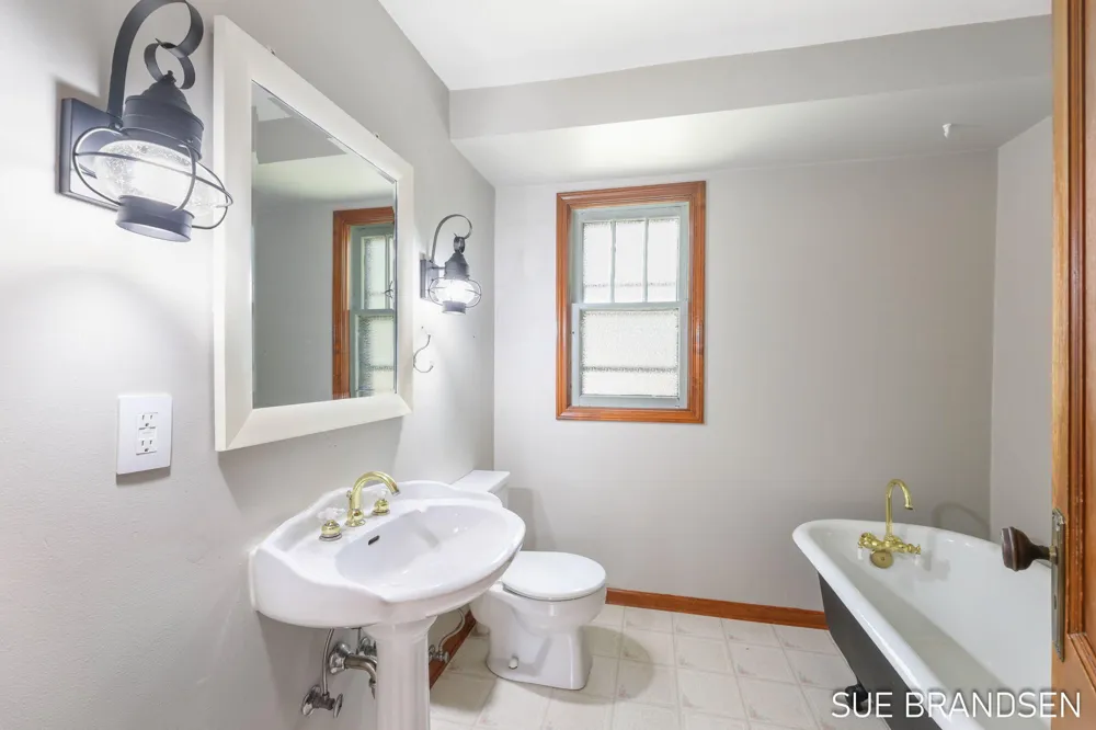 357 State Street Zeeland City, MI 49464