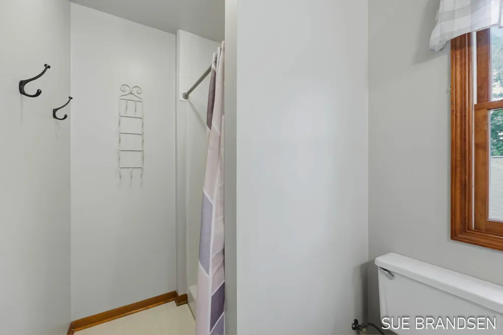 357 State Street Zeeland City, MI 49464