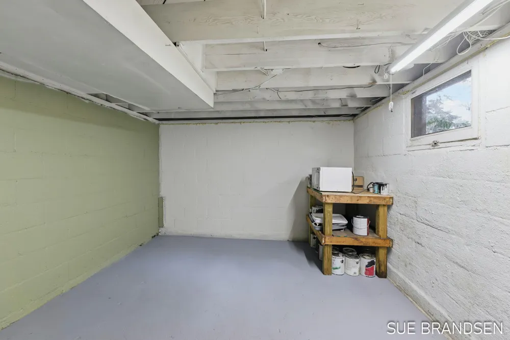 357 State Street Zeeland City, MI 49464