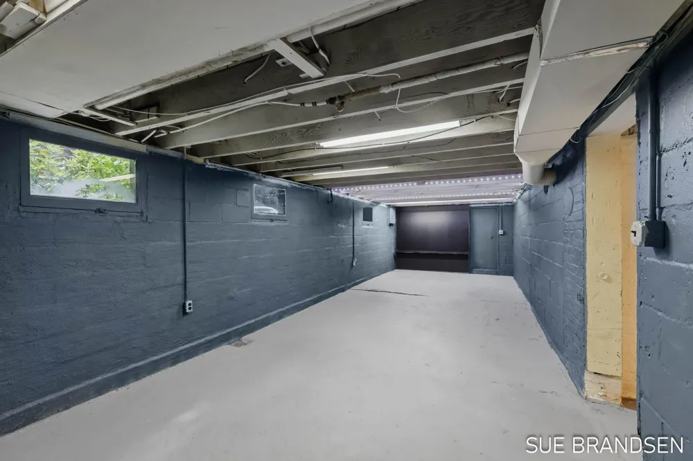 357 State Street Zeeland City, MI 49464