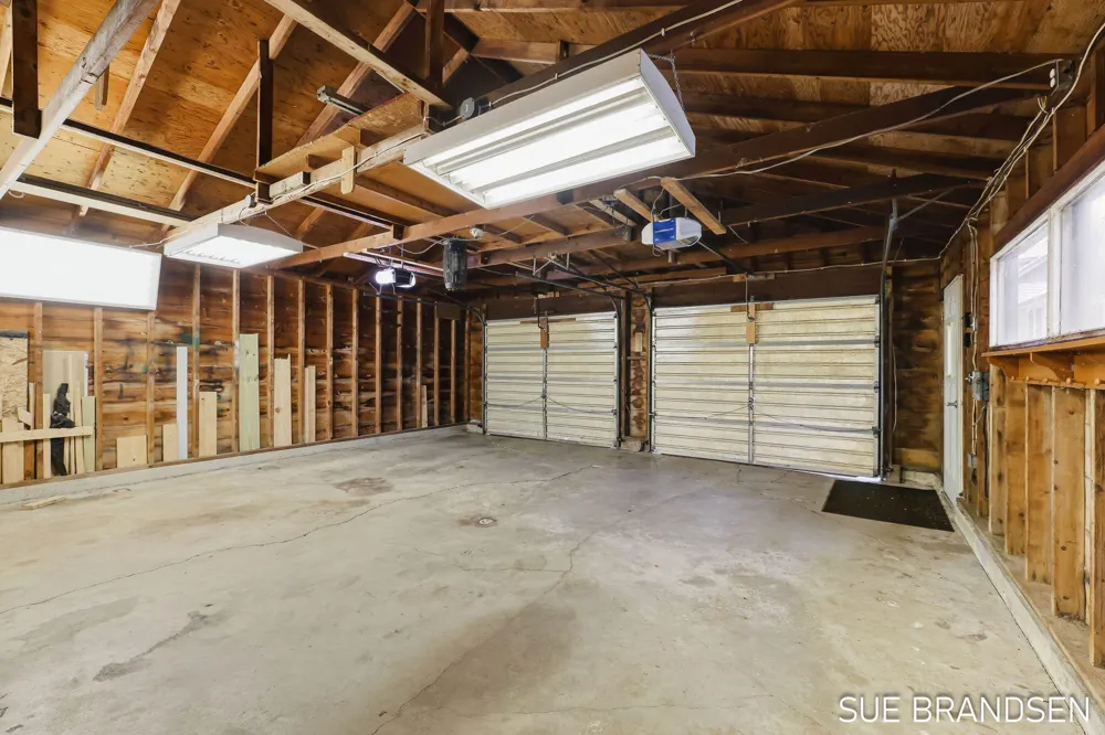 357 State Street Zeeland City, MI 49464