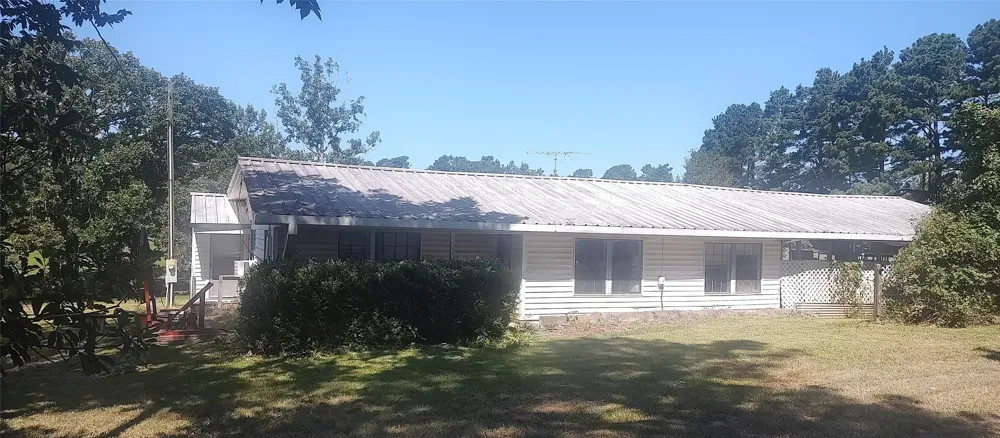 381 County Road 4688 Tenaha, TX 75974