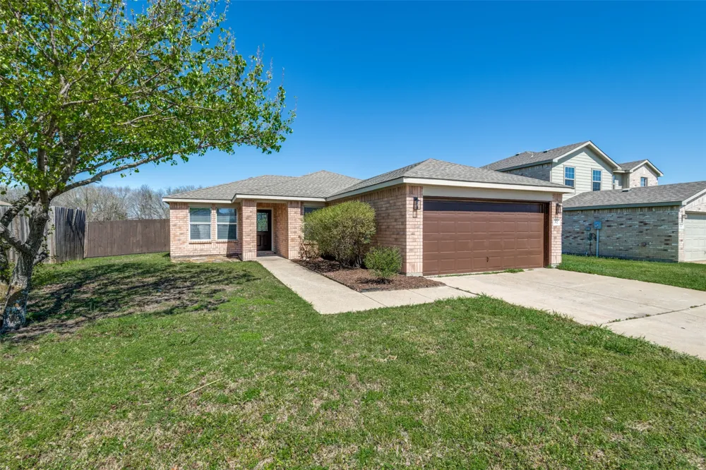 312 Stanford Forney, TX 75126