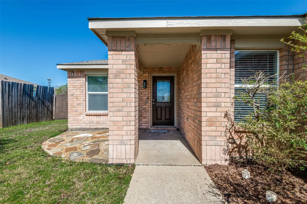 312 Stanford Forney, TX 75126