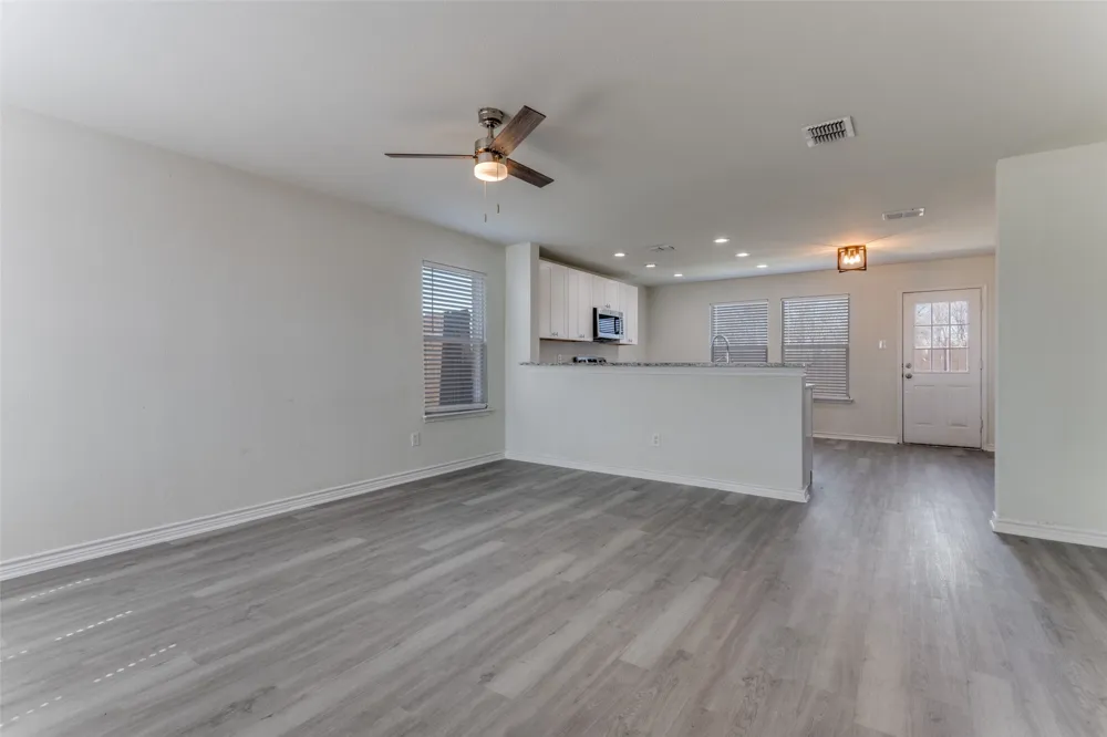 312 Stanford Forney, TX 75126