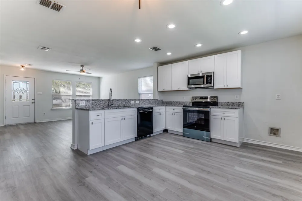 312 Stanford Forney, TX 75126