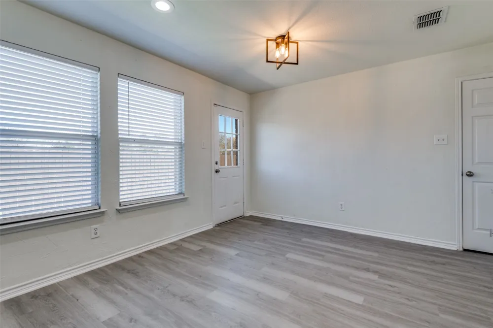 312 Stanford Forney, TX 75126