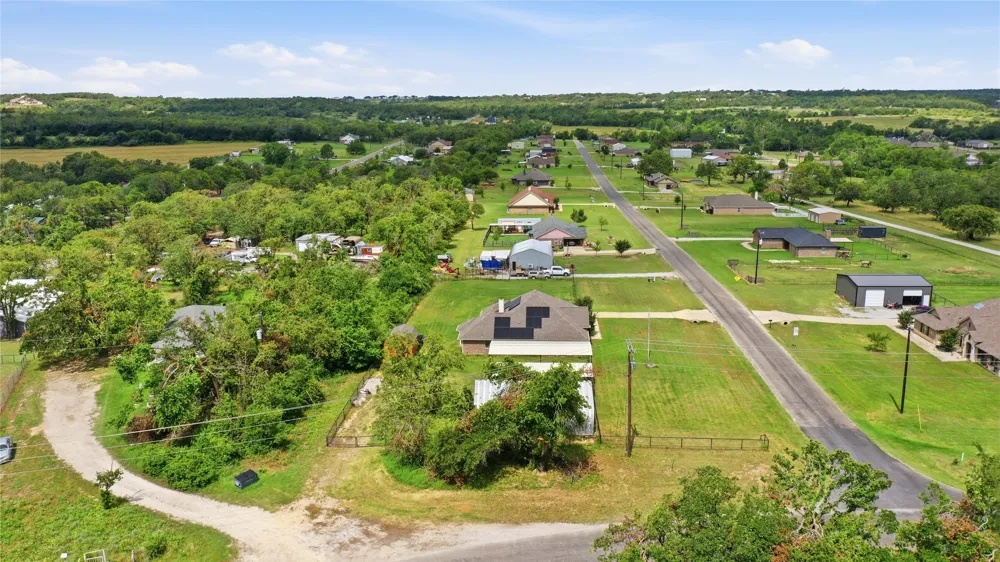 101 Hampton Lane Springtown, TX 76082